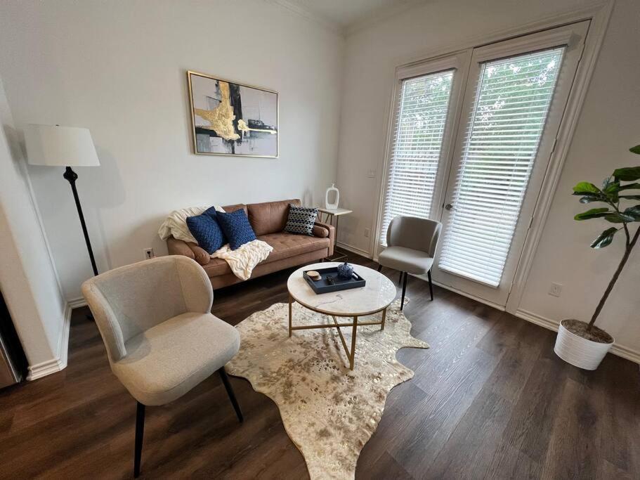 Urban Chic Living Minutes To I-45 And I-610 #B Villa Houston Exterior photo