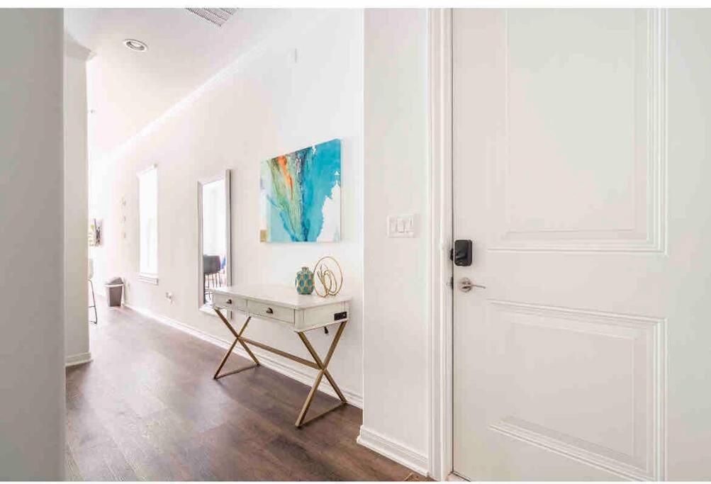 Urban Chic Living Minutes To I-45 And I-610 #B Villa Houston Exterior photo