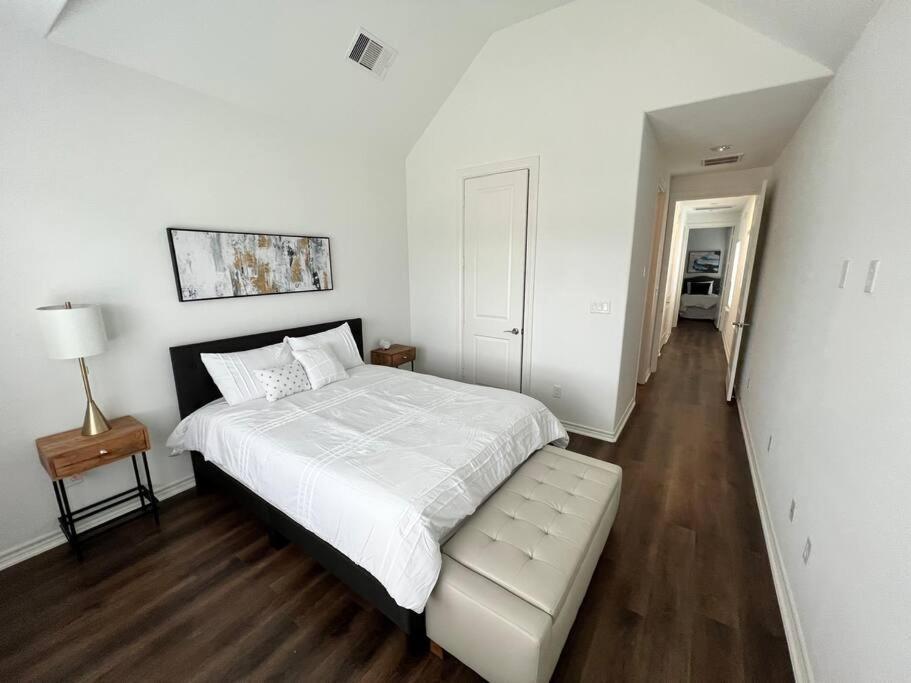 Urban Chic Living Minutes To I-45 And I-610 #B Villa Houston Exterior photo